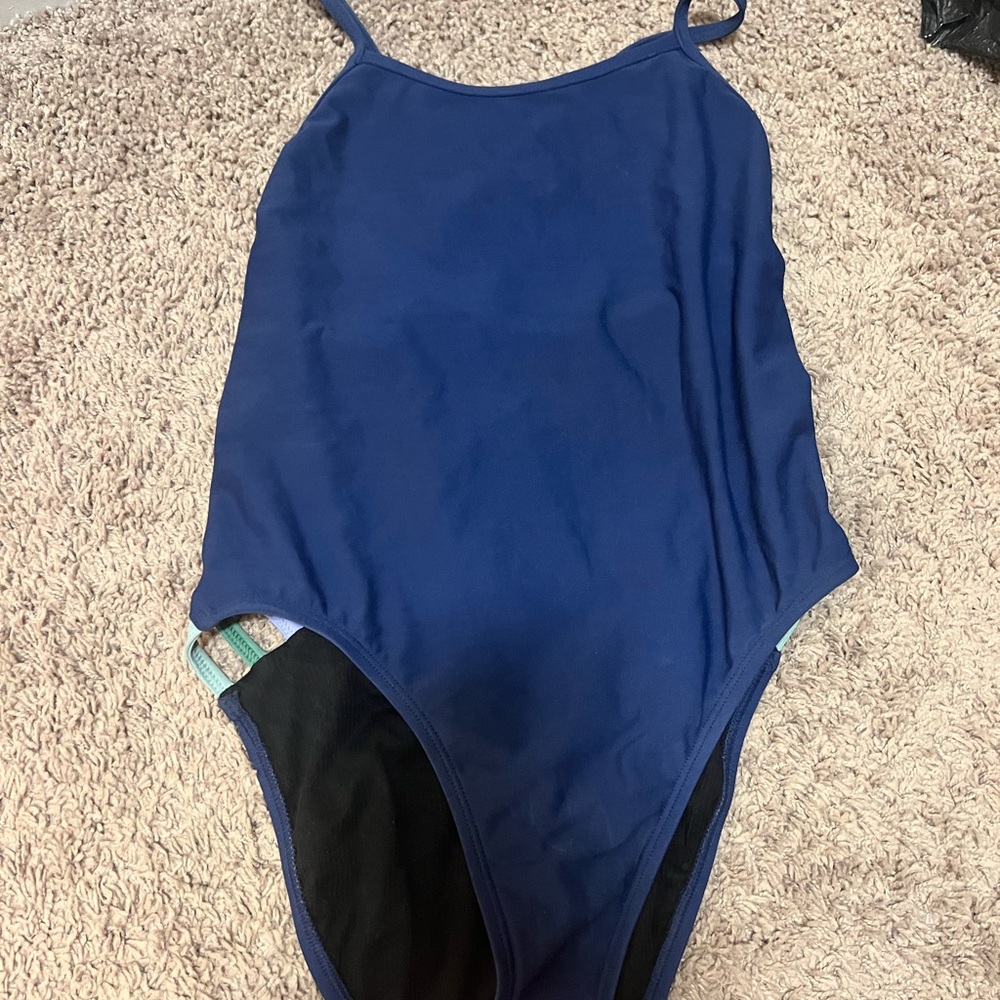 jolyn suit